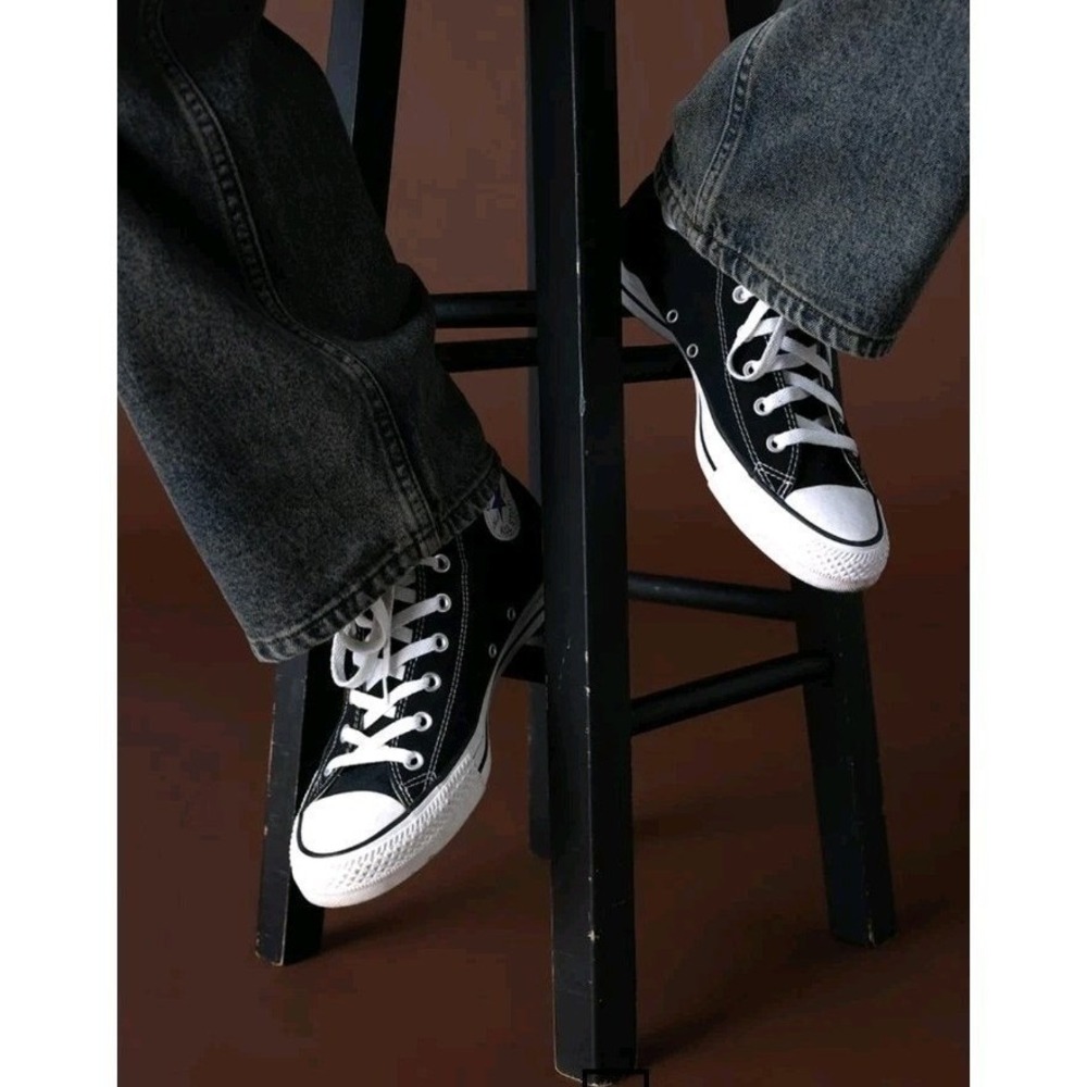 Converse Chuck Taylor All Star High Black Youth/Men 5 Women 6.5 Mint